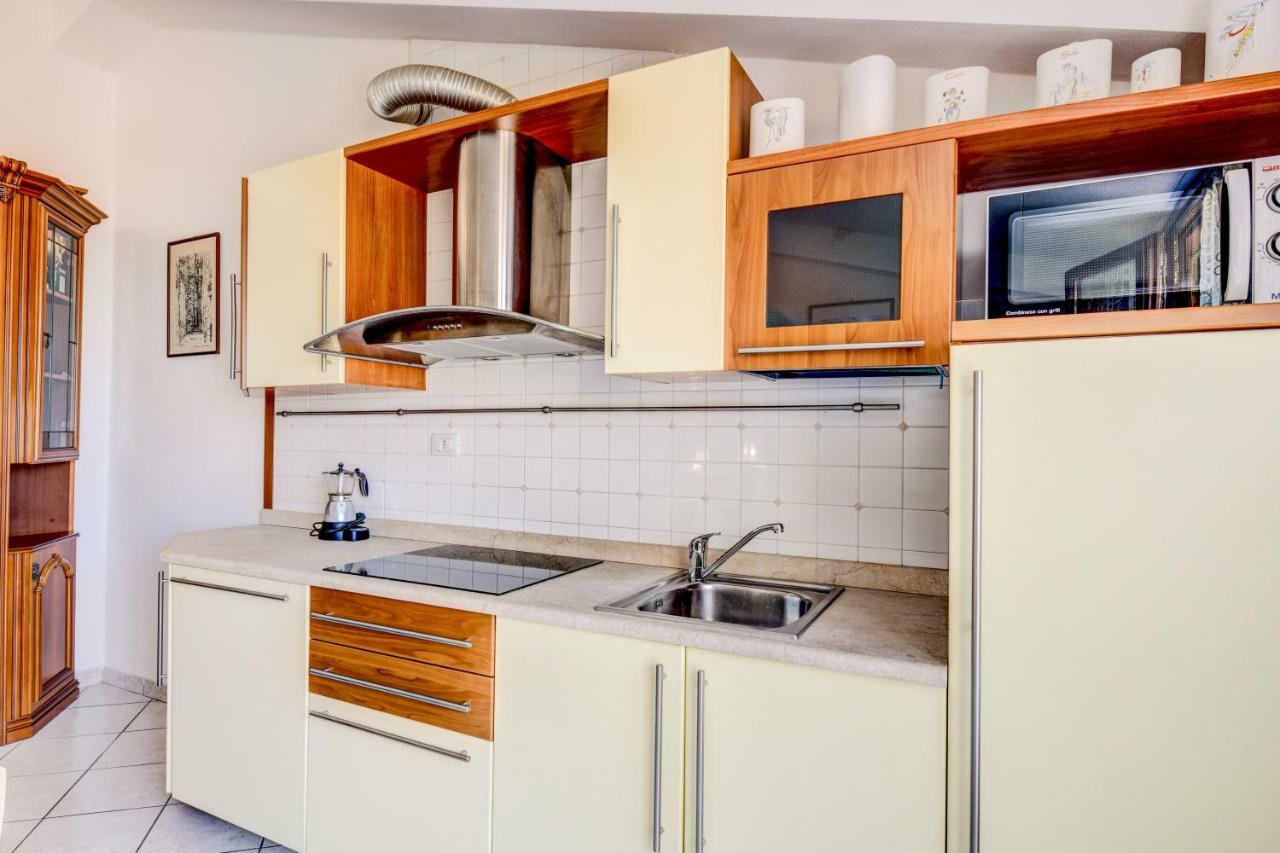 Sarno Apartments Caravaggio Sirmione Exterior foto