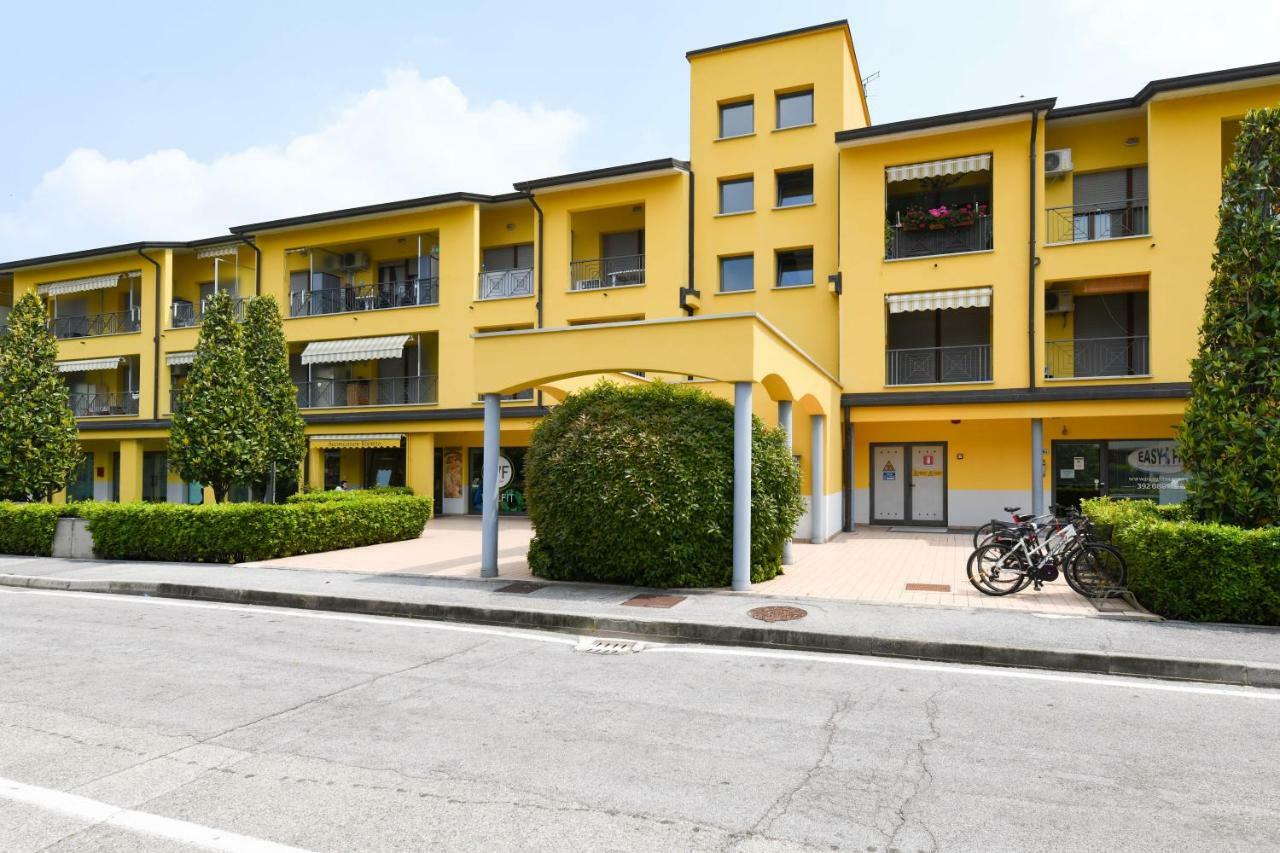 Sarno Apartments Caravaggio Sirmione Exterior foto