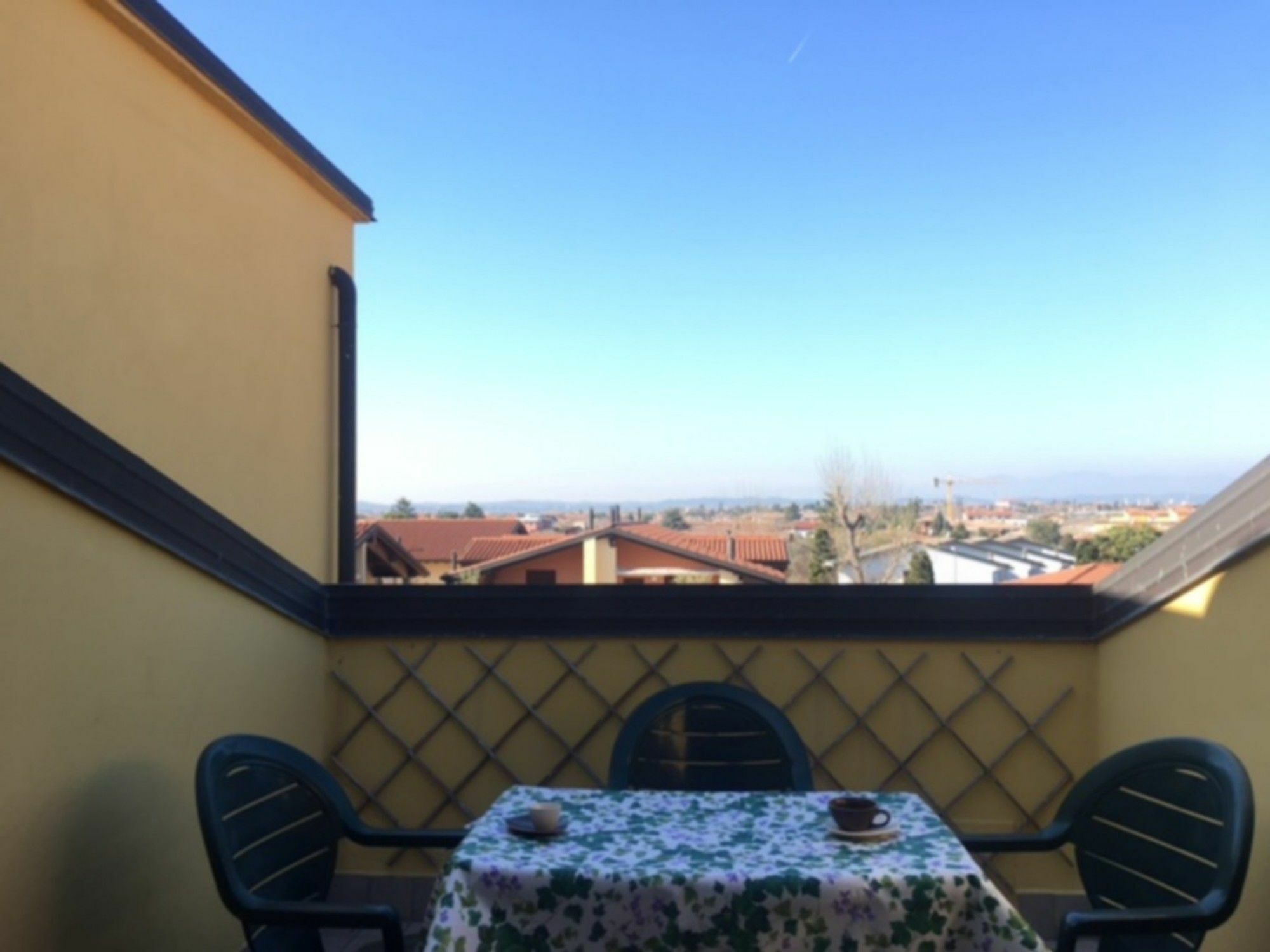 Sarno Apartments Caravaggio Sirmione Exterior foto